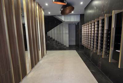 Apartament cu 3 camere decomandat în Circumvalațiunii