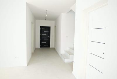 Casă de vânzare | 4 CAMERE | 2 băi | 160 MP UTILI | ZONA ORIZONT - 8