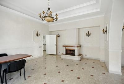 Vila cu arhitectura deosebita, adiacent Bd-ului  Lascar Catargiu, refacuta - 16