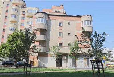 Apartament de 3 camere decomandat, etaj 3, 2 bai - Pacurari - 16