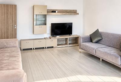 Apartament cu 3 camere - str. Domneasca, ultracentral, bloc nou - 700 euro - 1