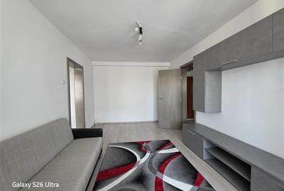 Apartament 2 camere semidecomandat, complet renovat .Str. Brăndușelor - 12