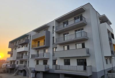 Apartament cu 2 camere decomandat în Titan