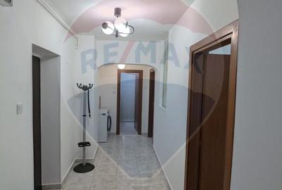 Apartament cu 2 camere de închiriat în zona P-ta Sfanta Vineri - 11
