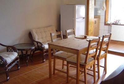 Apartament cu 2 camere decomandat, mobilat în Orizont