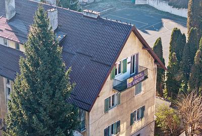 Apartament cu 2 camere decomandat în Centrul Istoric