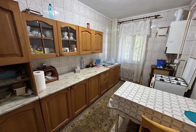 Apartament cu 3 camere de vanzare et. 2,  zona Sud. - 9