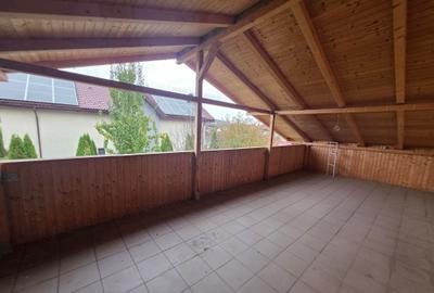 Vand casa singur in curte cu garaj, pod si foisor Sanpetru-Bod - 26