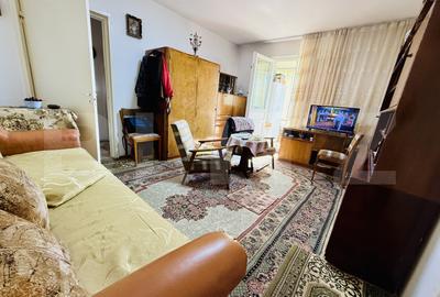 Apartament cu 2 camere semidecomandat, mobilat în Gemenii