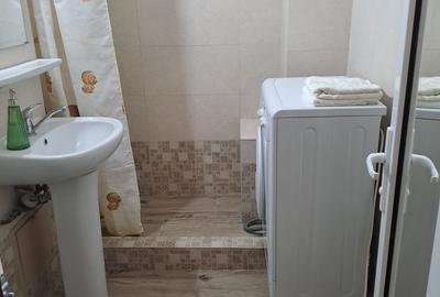 Apartament cu  2 camere decomandat, etajul 2/10, zona Mircea cel Batran - 8