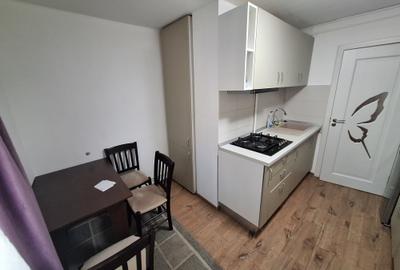 Ap.cu 2 camere decomandate cu centrala proprie+ garaj.Zona Timocului - 7