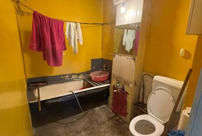 Apartament cu 2 camere decomandat în Berceni