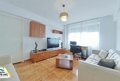 Apartament primitor Ultracentral cu 3 camere pe Bdul Revolutiei