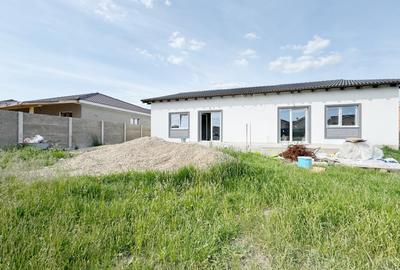 Duplex cu 3 camere în Moșnița Veche