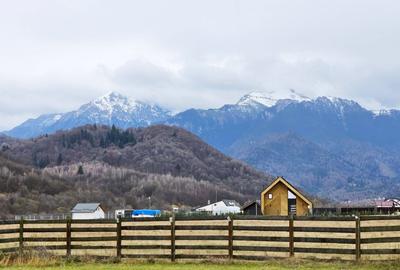Teren Construcții intravilan de 1000 mp, în Glăjărie