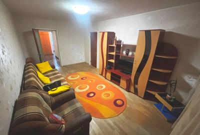 De vanzare apartament 3 camere zona Titan-Auchan, 2 bai, etaj 6/8, bloc 1980 - 1