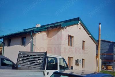 CASĂ\ VILĂ 6 CAMERE, LA MUNTELE MIC,JUD. CARAȘ-SEVERIN\ COMISION 0% - 8