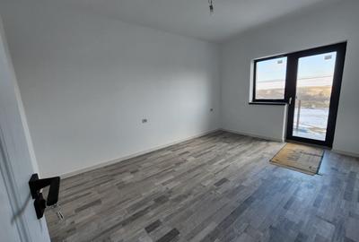 CASA INDIVIDUALA , 4 CAMERE, 2 BAI , BECI , MIROSLAVA - 6
