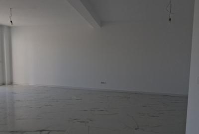 Apartament cu 3 camere si un loc de parcare - 3