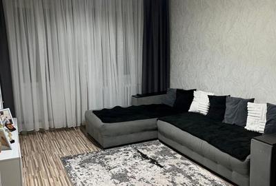 Apartament cu 2 camere decomandat în Lacul Tei