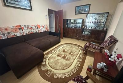 Apartament 3 camere| 51mp| etaj 2| zona Cugir - 1