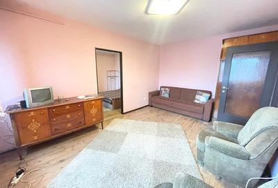 Apartament cu 2 camere nedecomandat, mobilat în Podu Roș