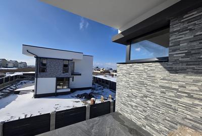 Casă individuală cu 4 camere în Sânpetru