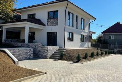 Ansamblu de 3 case la vanzare  in Chinteni! - 8