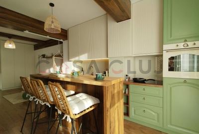 Apartament cu 2 camere semidecomandat, mobilat în Central