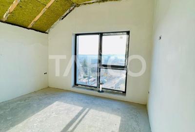 Duplex cu 2 garaje semifinisat de vanzare cartierul Dambul Rotund - 4