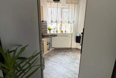 Inchiriez apartament 2 camere, 66 mp, Piata Progresul - 7