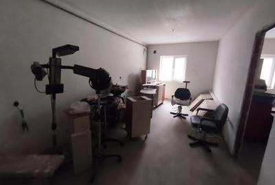 Apartament cu 2 camere semidecomandat în Florești