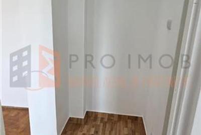 Apartament 2 camere cf 2 semidecomandat zona Crang - 6