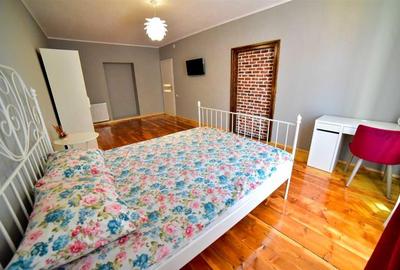 Apartament cu 3 camere decomandat, mobilat în Aeroport