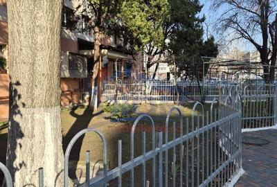 Bld 1 Decembrie 1918 - vav Scoala 22 Mexic - 1