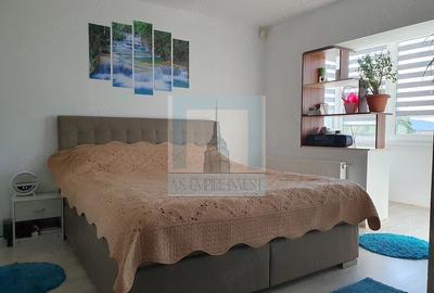 Apartament decomandat, 4 camere, etaj 1/ 4 , cartier Noua - 5