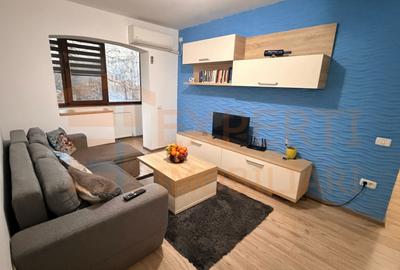Apartament cu 3 camere semidecomandat, mobilat în Tomis Nord
