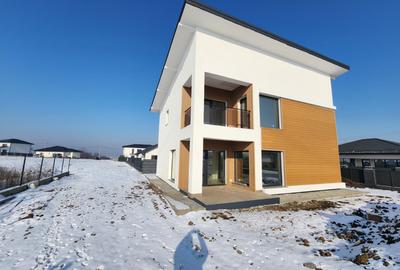 CARTIER PRIVAT, CASA 4 CAMERE, 2 BAI, MIROSLAVA , PLACA DE BETON PESTE ETAJ - 2
