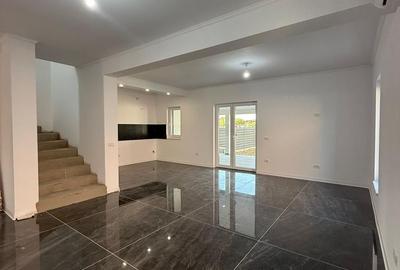 Casă individuală cu 4 camere în Dumbrăvița