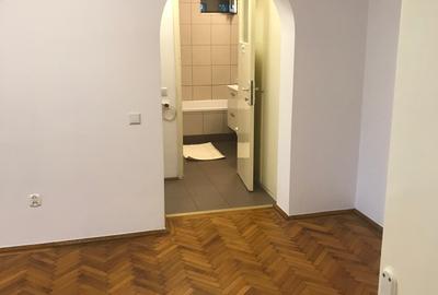 P-ta Victoriei/strada Mexic/metrou - 7