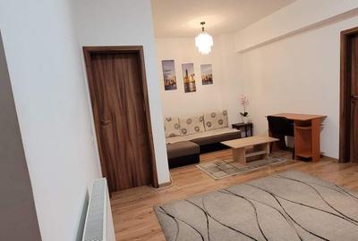 Apartament cu 2 camere semidecomandat în Tătărași