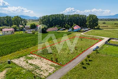 Teren agricol intravilan de 500 mp, în Sânpetru