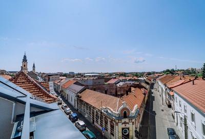 Penthouse 4 camere, ultracentral, Oradea. 800 000 E + TVA. Comision 0 - 15