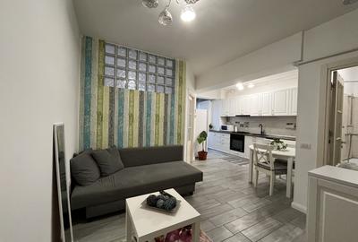 Apartament cu 2 camere semidecomandat, mobilat în Nord-Vest