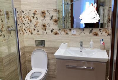 Apartament 3 camere, 2 bai, parcare, etaj 1, Eroilor - 9