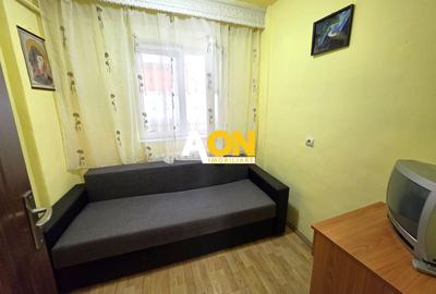 Garsoniera cu balcon, cu camera suplimentara pentru copil, Cetate - 11