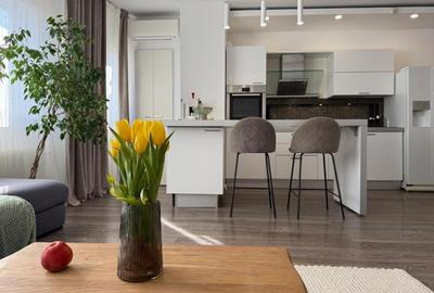 Apartament cu 3 camere semidecomandat în Zorilor