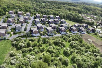 Teren intravilan zona exclusivista langa Episcopie, Meses/Bradet - 1