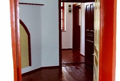 Conac boieresc - 5 camere - Nicolae Balcescu - 105.000 euro (Cod E11) - 14