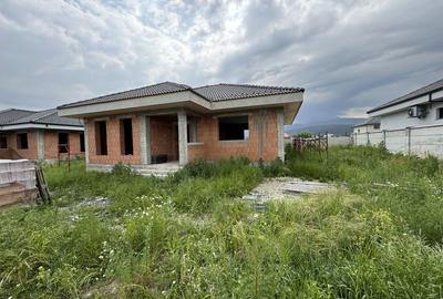 Casă individuală pe parter în Cristian - 500 mp teren - 4